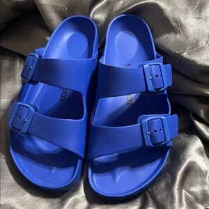 Royal blue Birkenstock Slides - 11 women’s